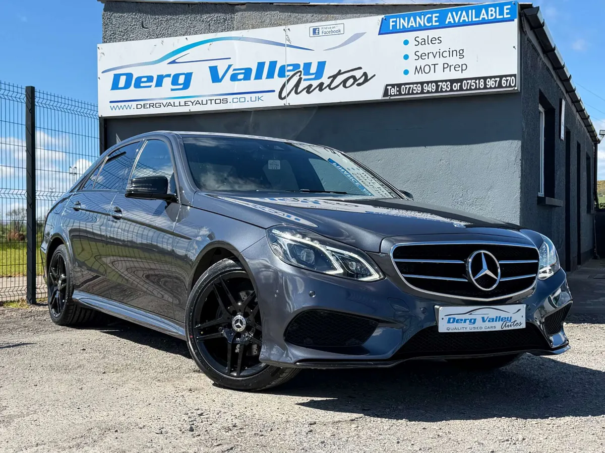 MERCEDES-BENZ E-CLASS 2.1 E220 AMG Night Edition B - Image 2