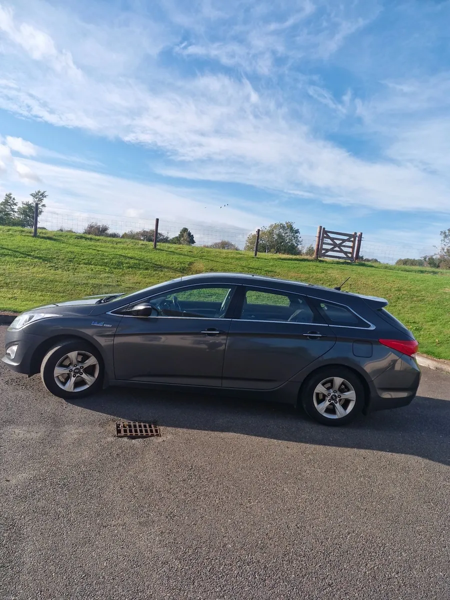 Hyundai i40 2014 - Image 2