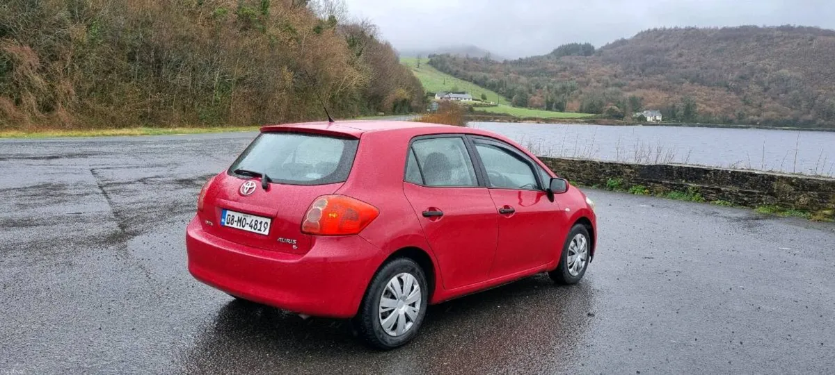 Toyota Auris Terra Red Diesel 1.4L - Image 4