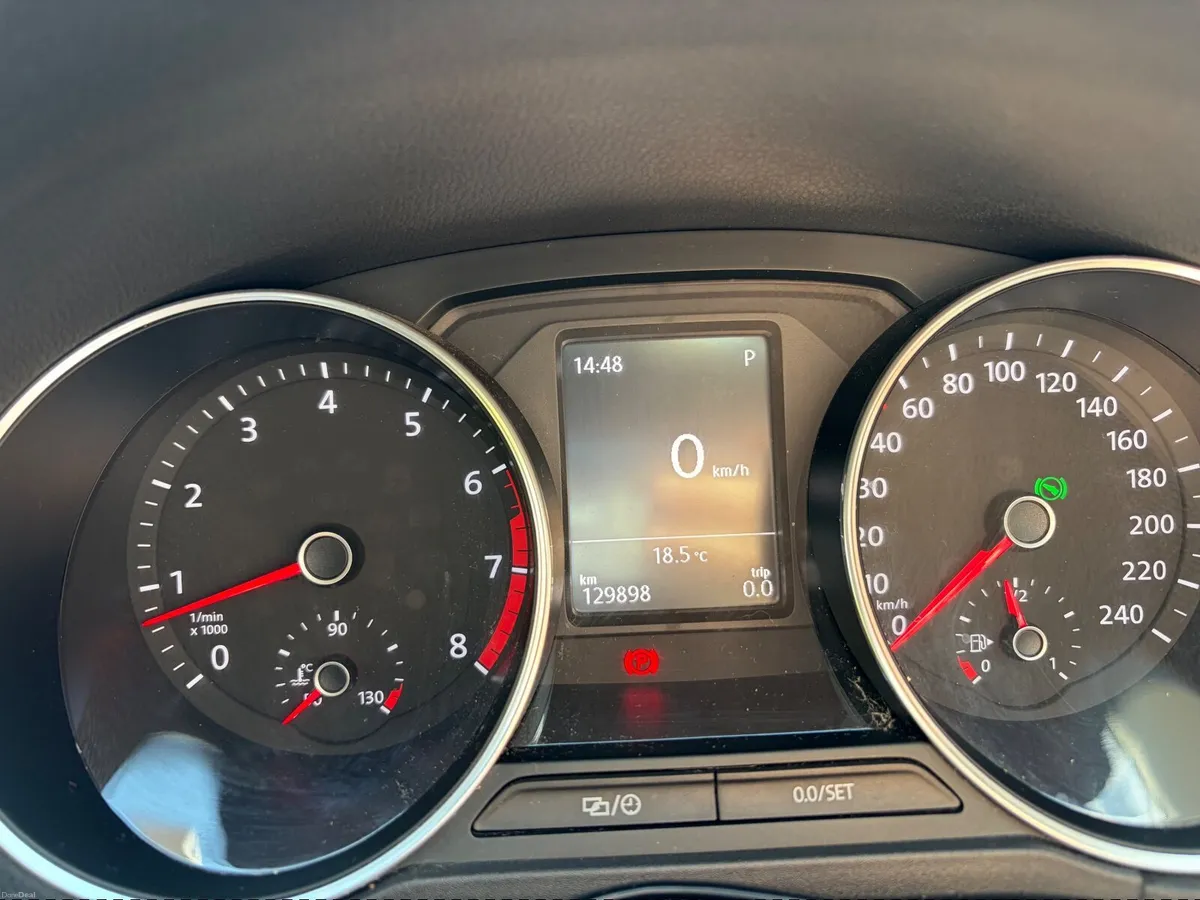 Volkswagen Polo 2015 - Image 4