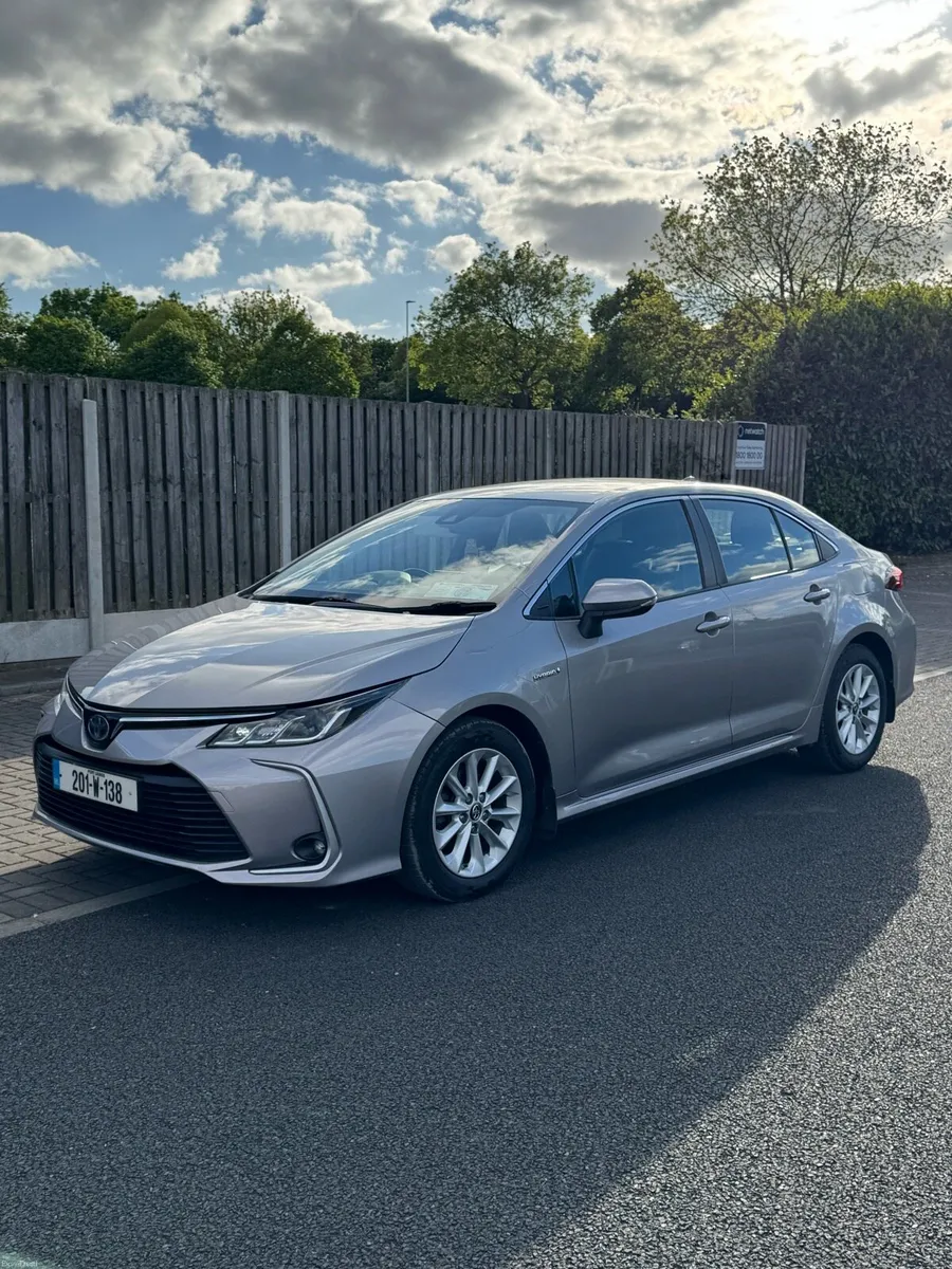 Toyota Corolla Hybrid Luna New NCT - Image 2