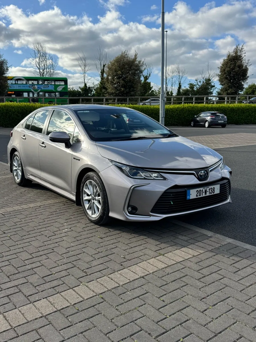 Toyota Corolla Hybrid Luna New NCT - Image 4