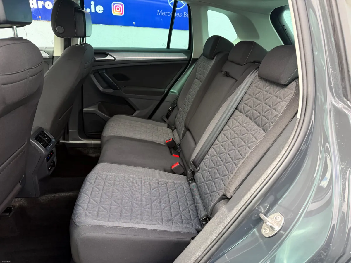 2024 VOLKSWAGEN TIGUAN 1.4TSIe PHEV LIFE 242BHP - Image 5
