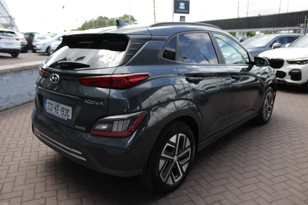 2022 HYUNDIA KONA EV PREMIUM 64 KWH 5DR AUTO - Image 4
