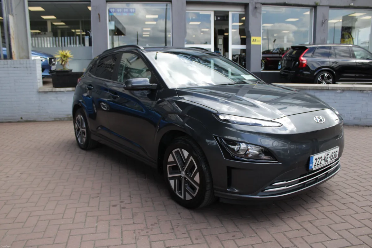 2022 HYUNDIA KONA EV PREMIUM 64 KWH 5DR AUTO - Image 1