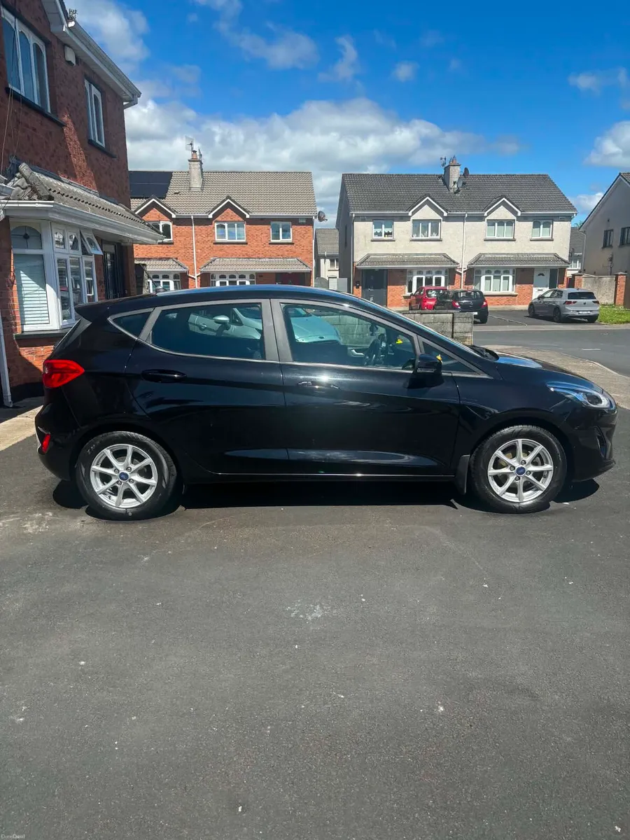 Ford Fiesta Titanium 1.0L Eco Boost - Image 4