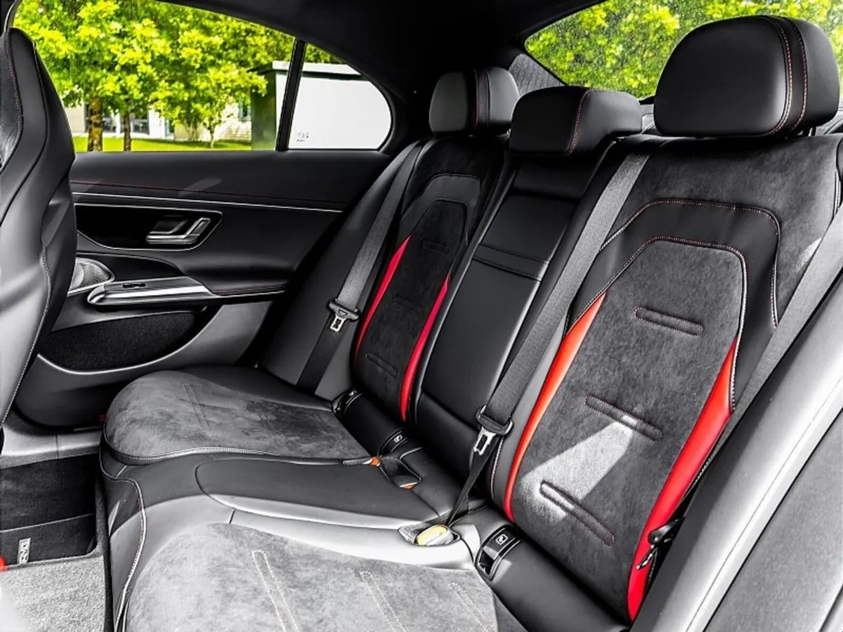 Mercedes-Benz E-Class E53 AMG 4MATIC  3.0 PHEV EDI - Image 6