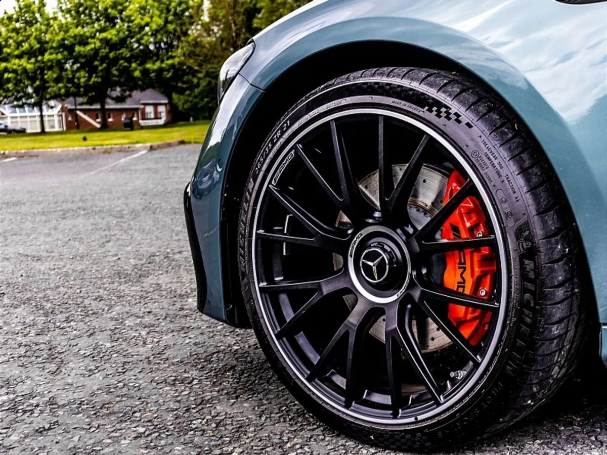 Mercedes-Benz E-Class E53 AMG 4MATIC  3.0 PHEV EDI - Image 3