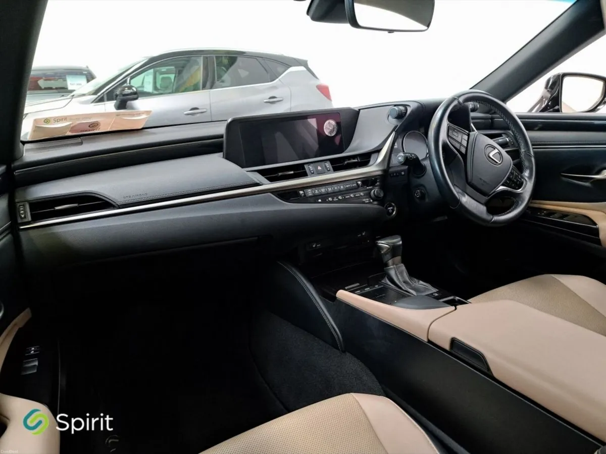 Lexus ES 300h Executive*Sunroof*Call Andrew 086261 - Image 4