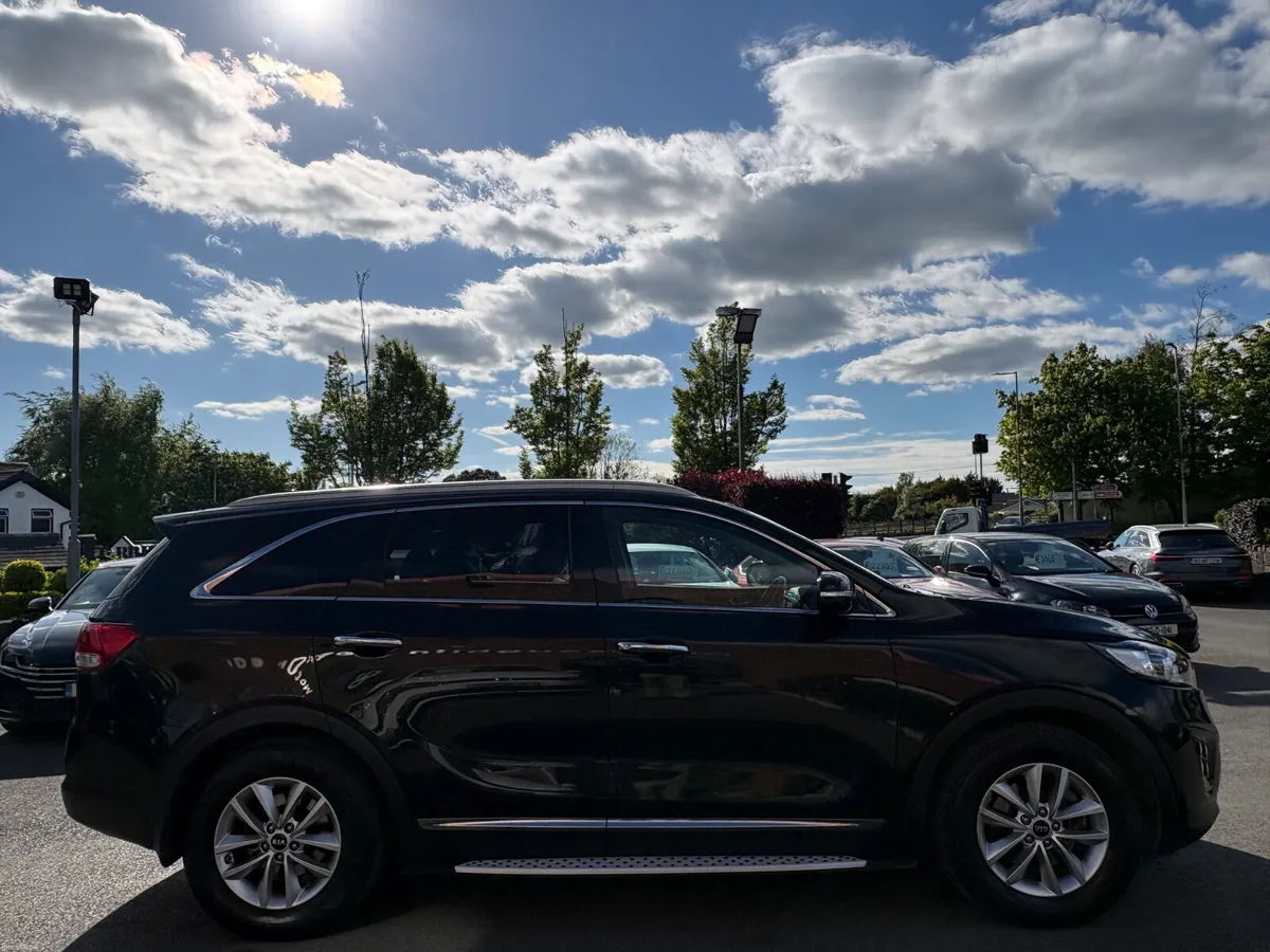 171 Kia Sorento Platinum 7 Seater *Low Kils* - Image 4