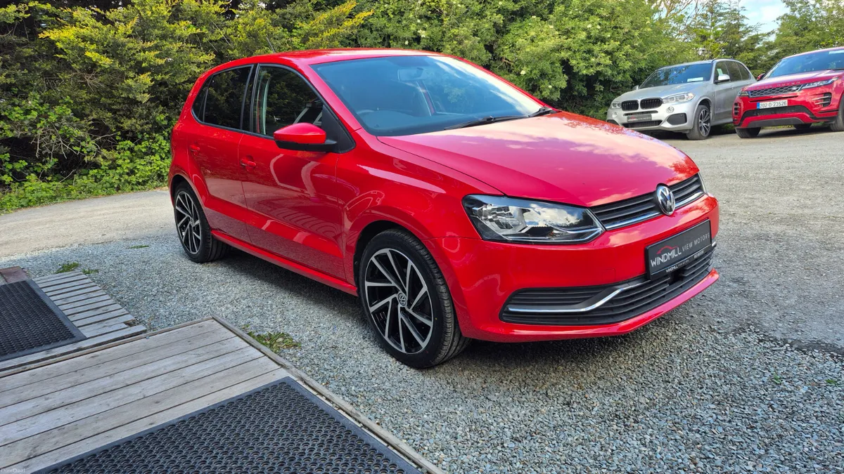 Volkswagen Polo 1.2 TSI 5DR (2017) - Image 2