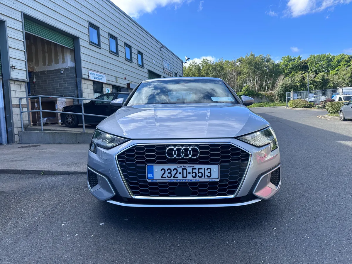 Audi A3 35 TFSI S Tronic SE, 2023 - Image 3