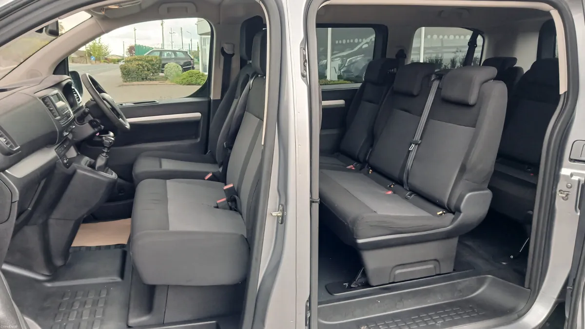 202 TOYOTA PROACE VERSO  9 SEATER - Image 3