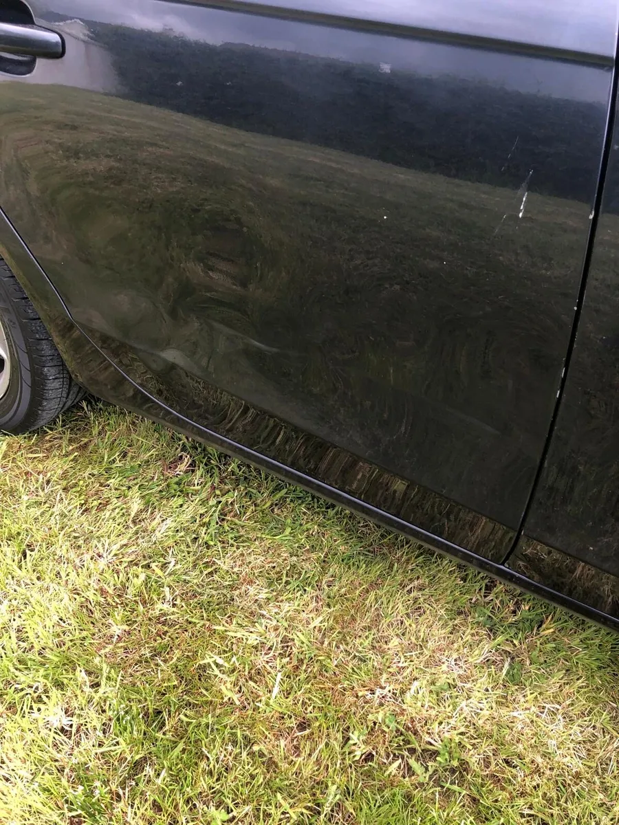Car - Image 3