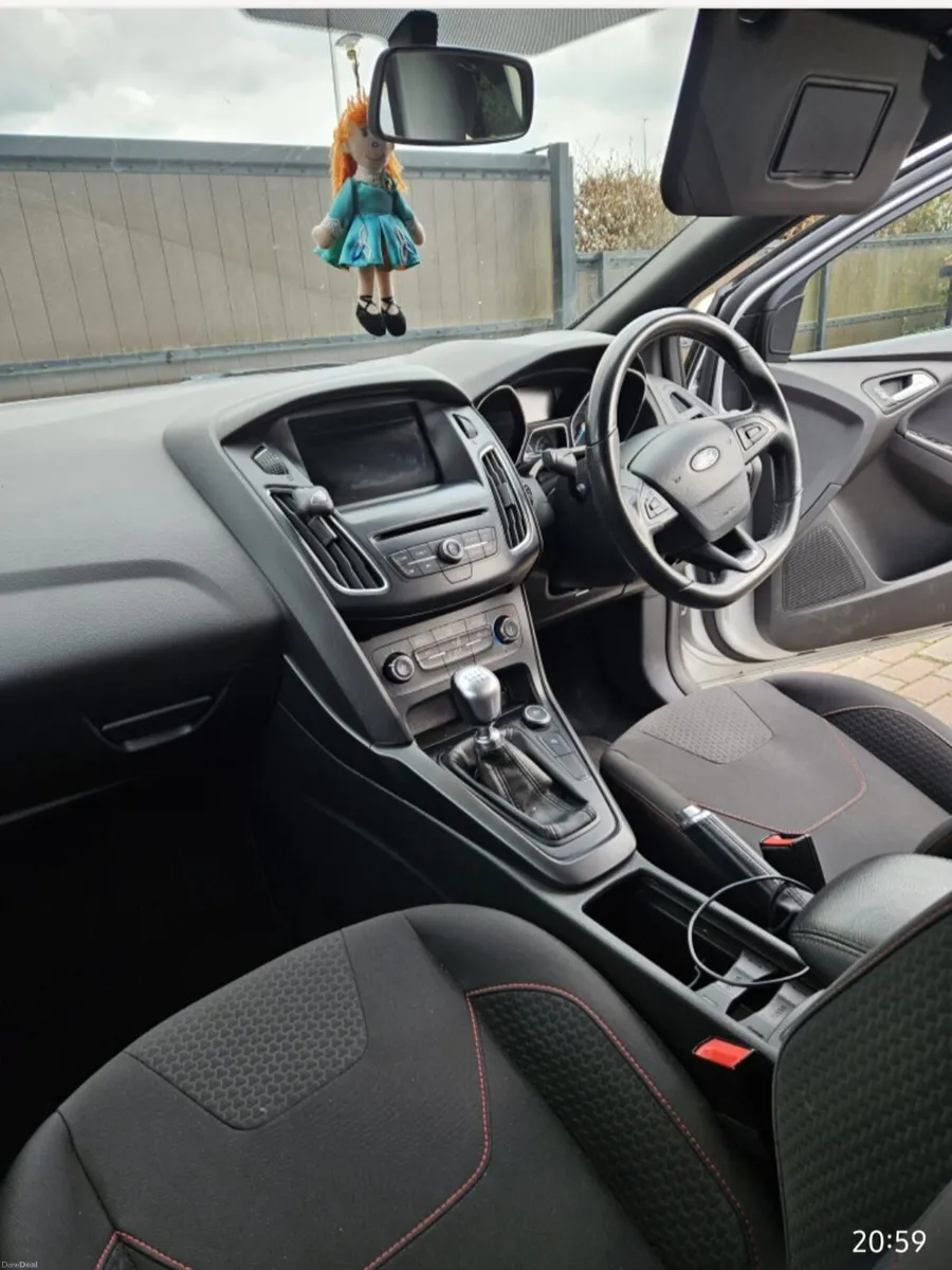 Ford Focus 2018 - Image 3