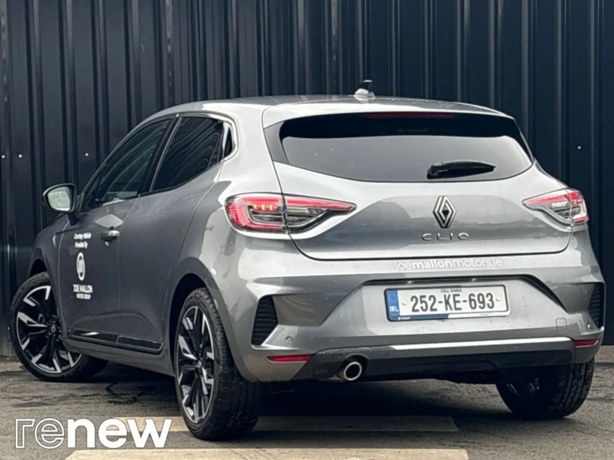 Renault Clio TCe 90 DFull Techno - Image 2