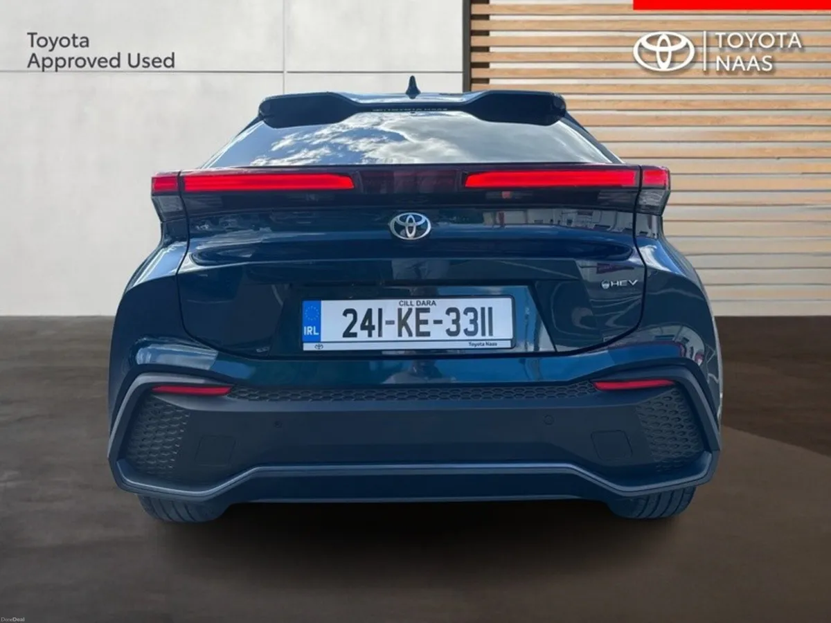 Toyota C-HR Hybrid Sport - Image 4