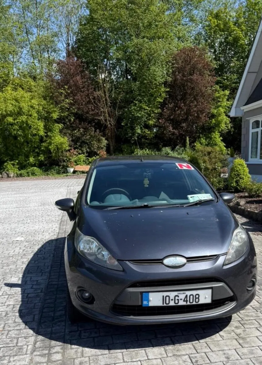 Ford Fiesta 1.25 Petrol  5Dr Dark Grey - Image 2