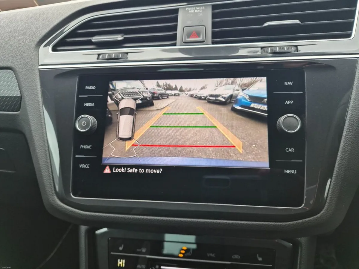 Volkswagen Tiguan R Line 2.0tdi M6F 150HP 5DR - Image 3
