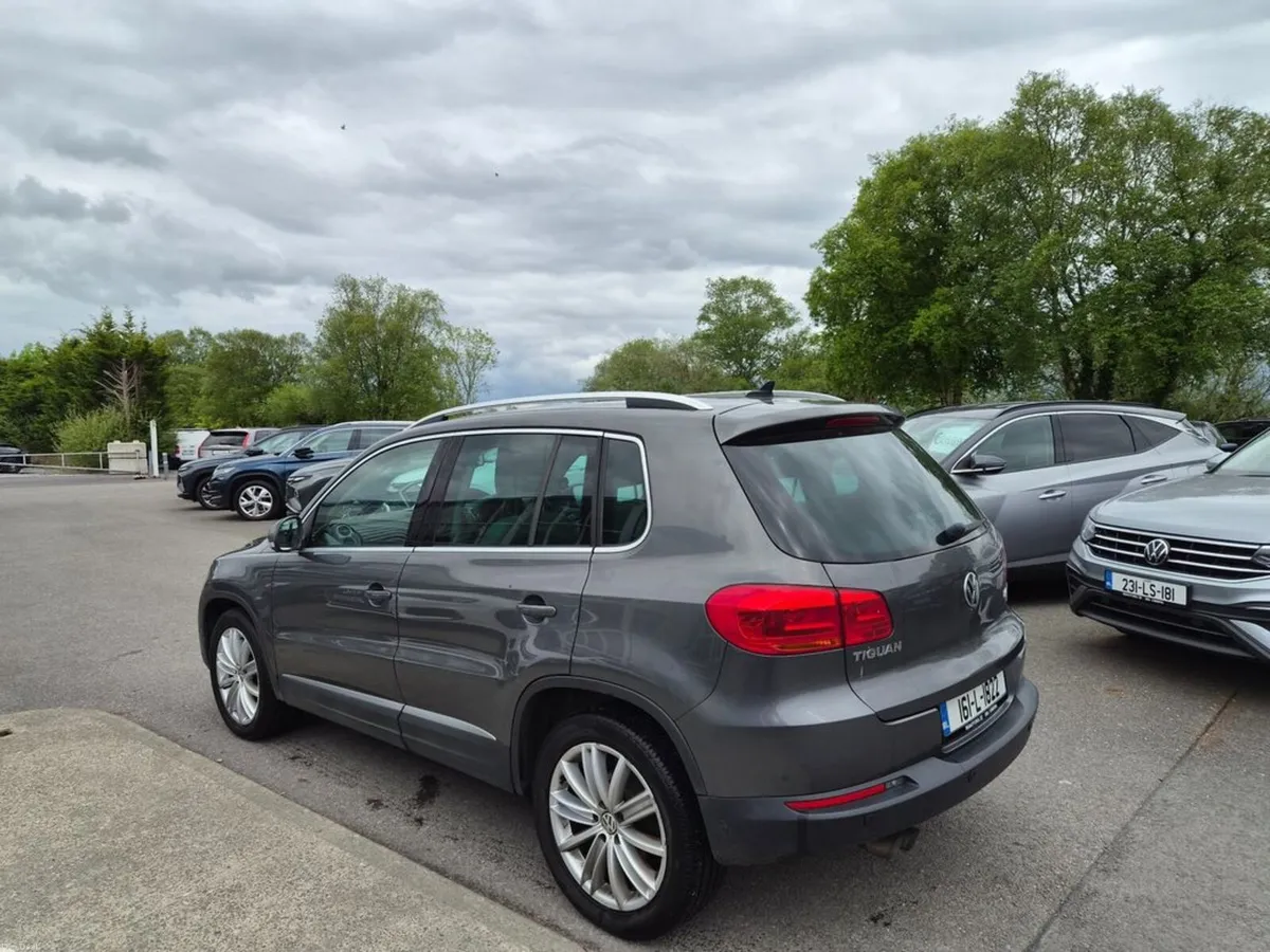 Volkswagen Tiguan Sport 2.0tdi 110HP M6F 4DR - Image 3