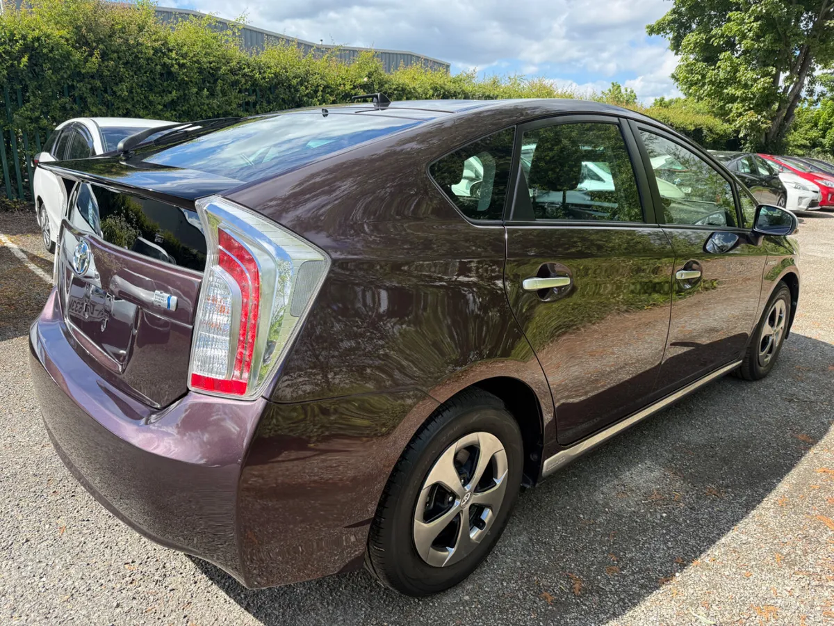 Toyota Prius 38.000km!!! - Image 3