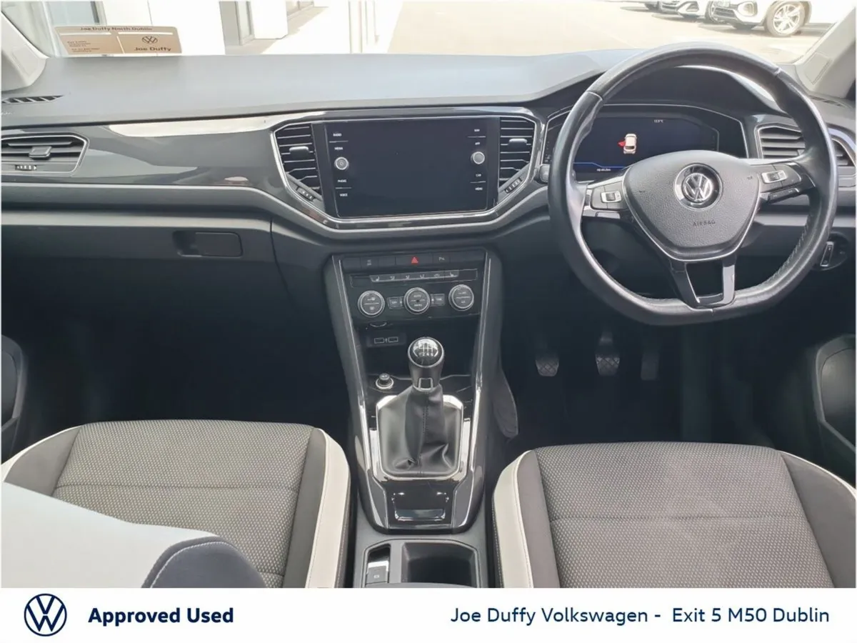Volkswagen T-Roc 1.5 TSI 150bhp Sport - Image 3