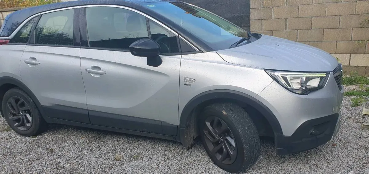 Car - Image 2