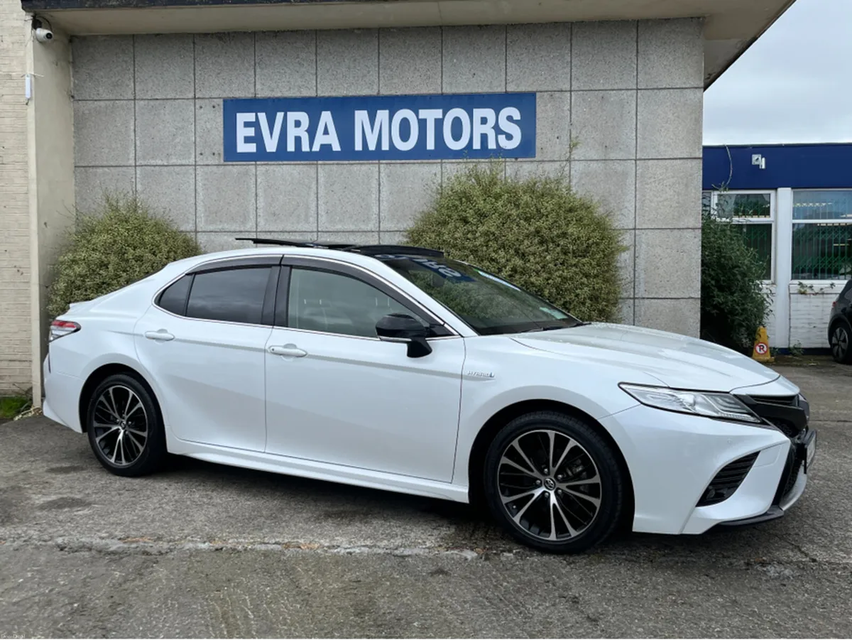Toyota Camry WS HYBRID AUTOMATIC 2.5 PETROL //MASS - Image 3