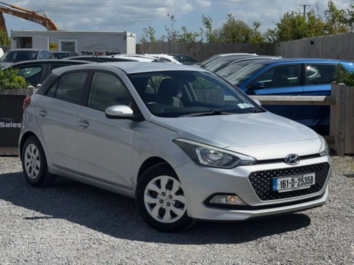 Hyundai i20 Petrol Classic 5DR - Image 2