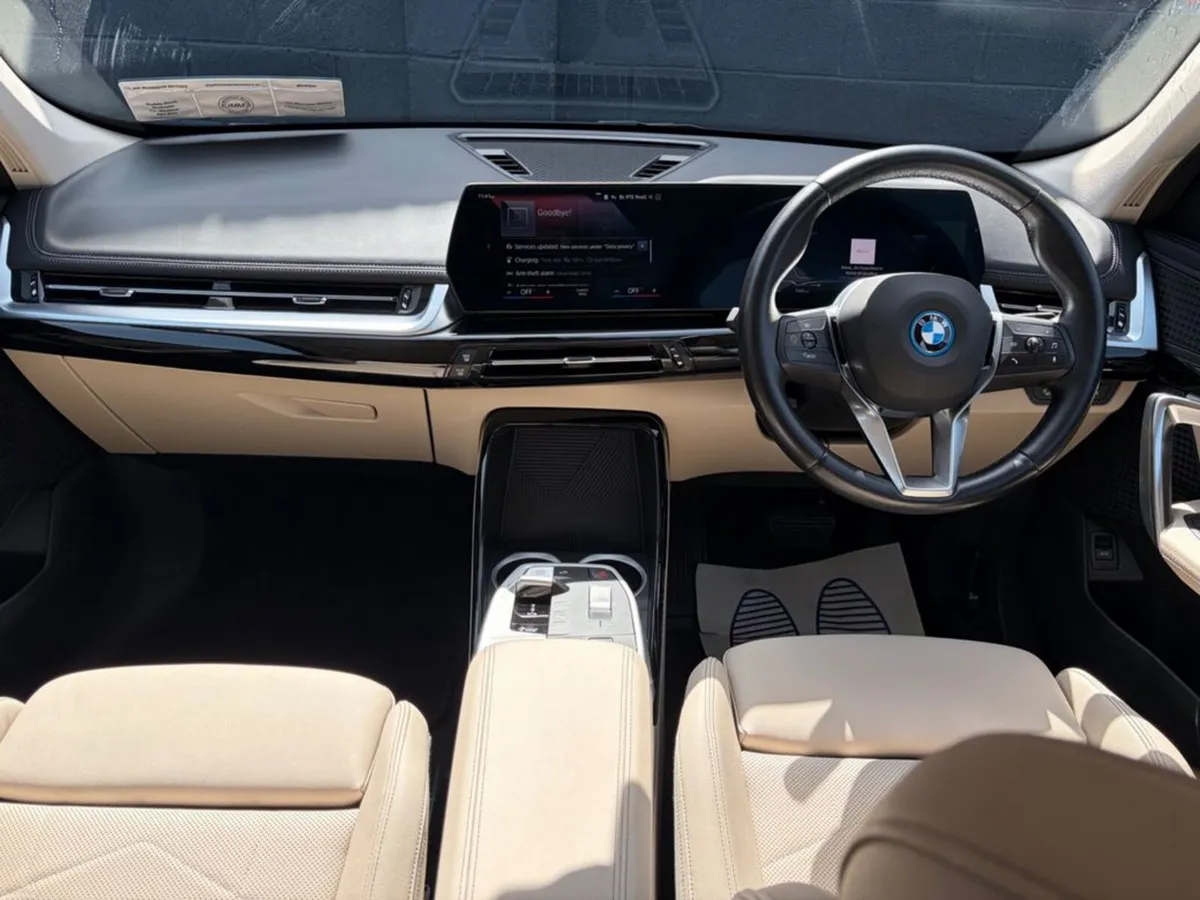 BMW iX1 XDRIVE30 IX1 5DR Auto - Image 3