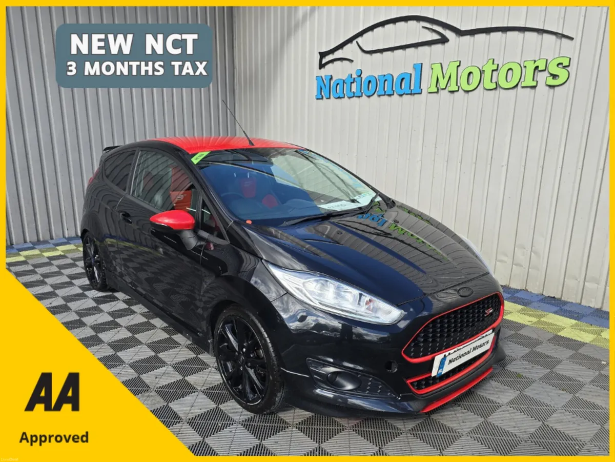 2015 Ford Fiesta ZETEC-S Black ED 1.0 Petrol - Image 1