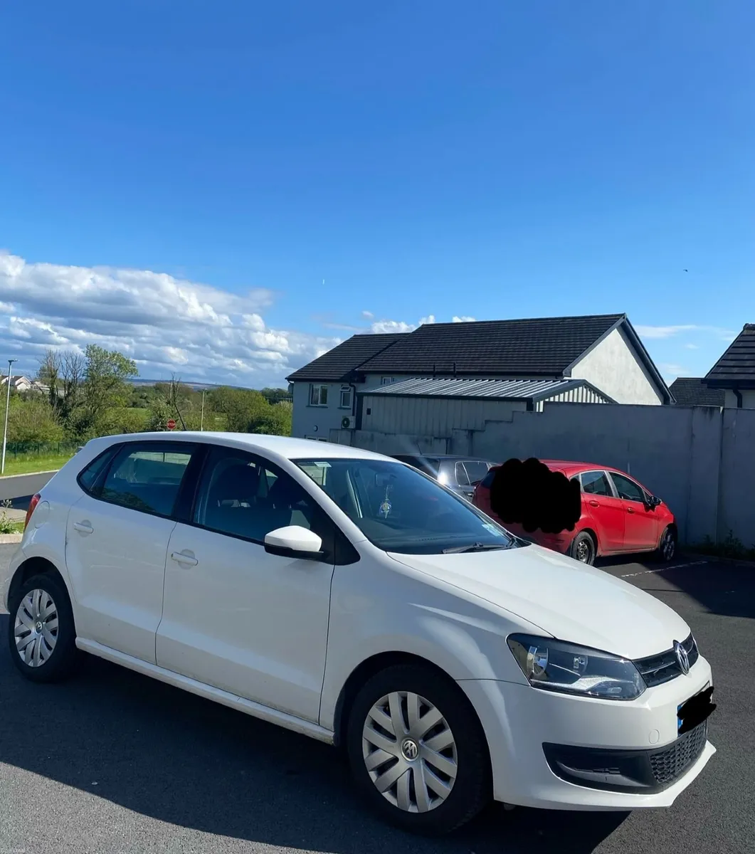 Volkswagen Polo 2014 Automatic - Image 2