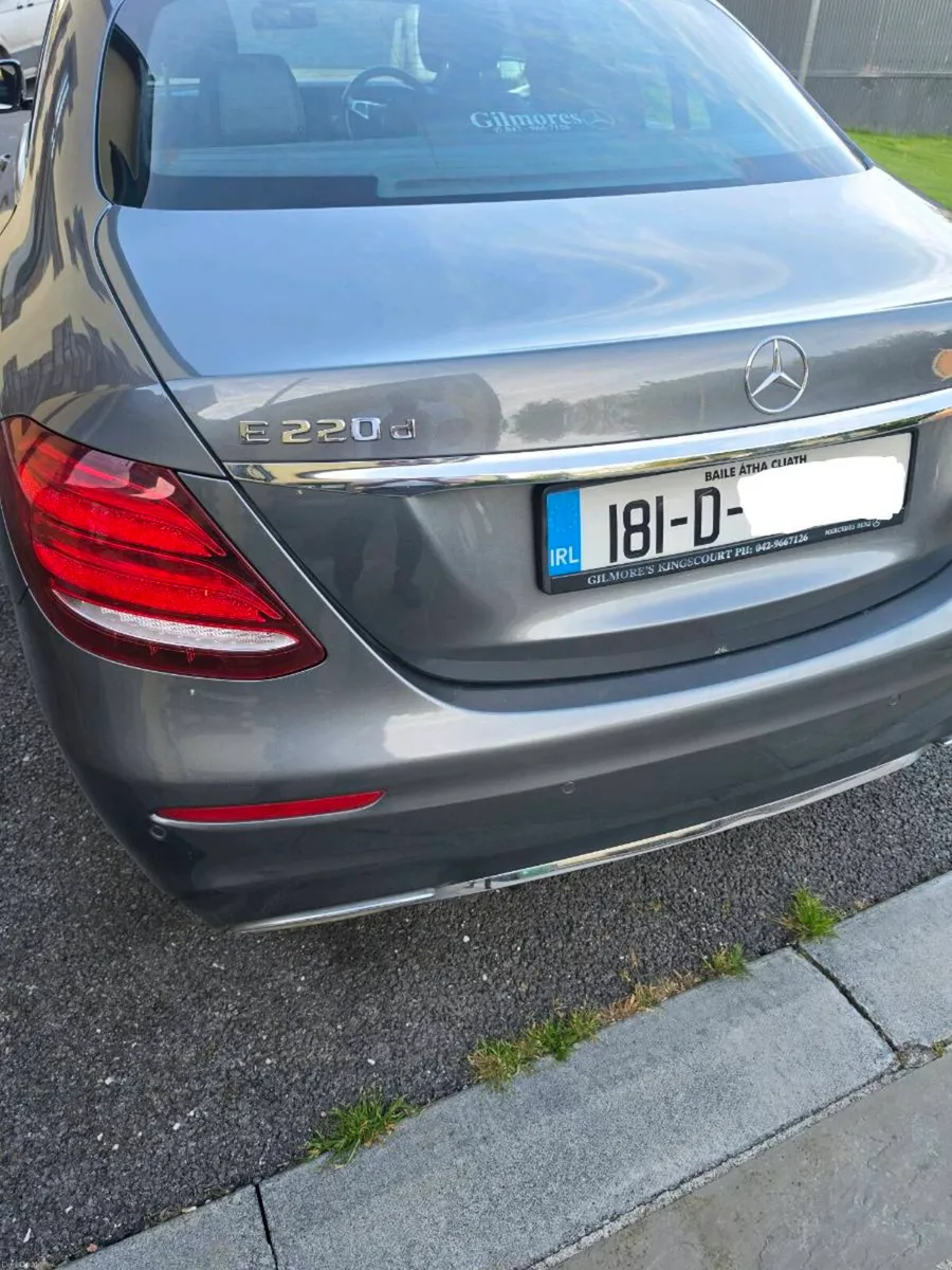 Mercedes E220d - Image 4