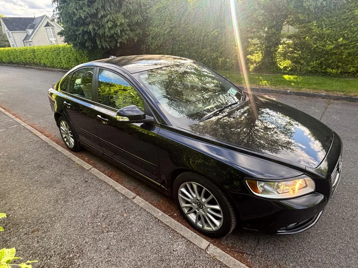 2012 Volvo S40 Luxury 1.6 diesel, NCT 02/27 143Mls - Image 2