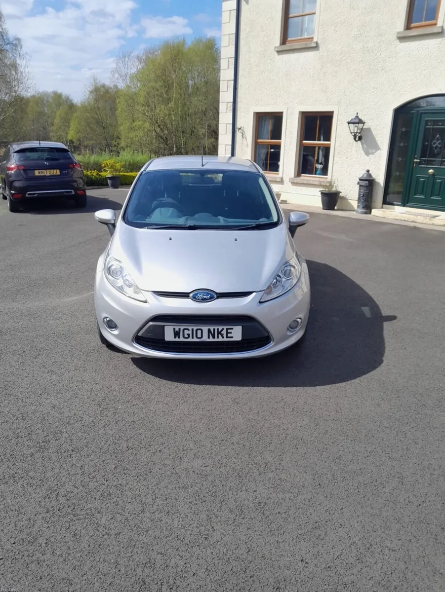 Ford Fiesta 2010 - Image 4