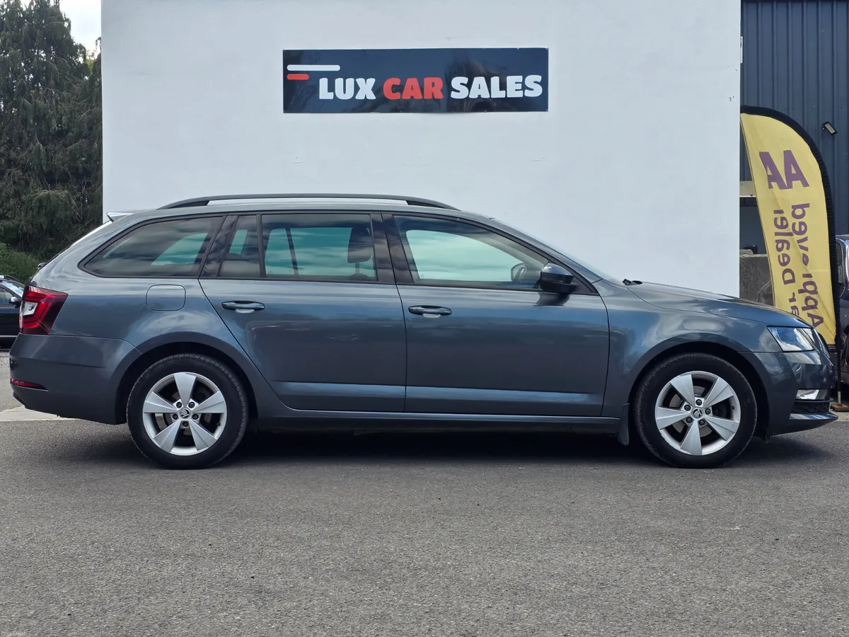 2019 Skoda Octavia 1.6 TDI AMBITION - Image 2