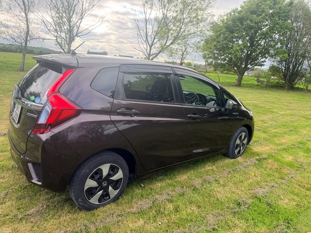 Honda Fit 1.5 Hybrid Auto very Low Mileage 38,000 - Image 3