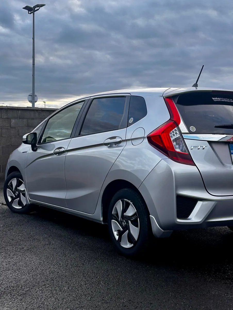 ❁ HONDA FIT ❁ Low Mileage ❁ - Image 5