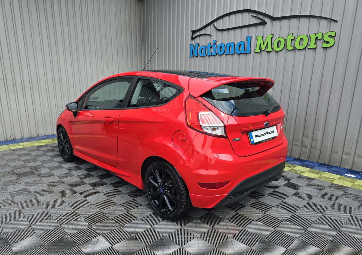 2015 Ford Fiesta Zetec S 1.0 Petrol - Image 5