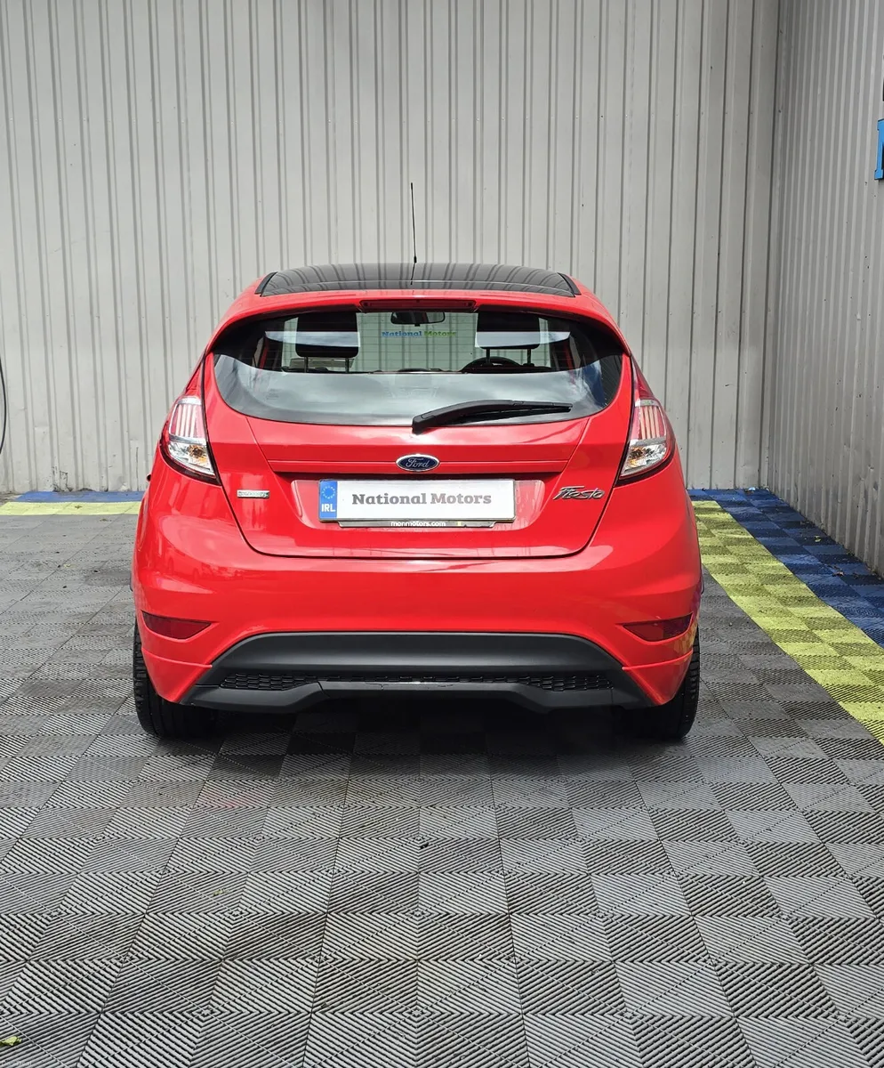 2015 Ford Fiesta Zetec S 1.0 Petrol - Image 4