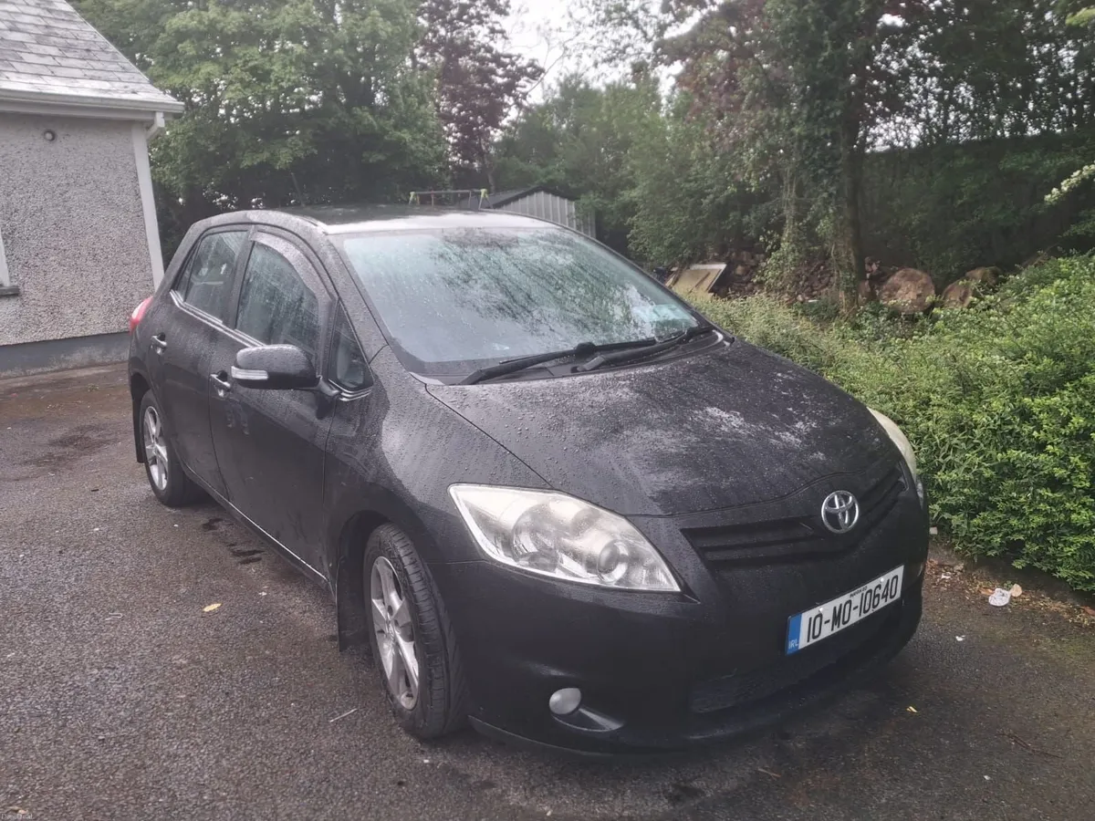 Toyota Auris 2010 - Image 4