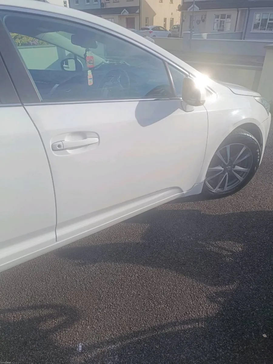 Toyota avensis - Image 1