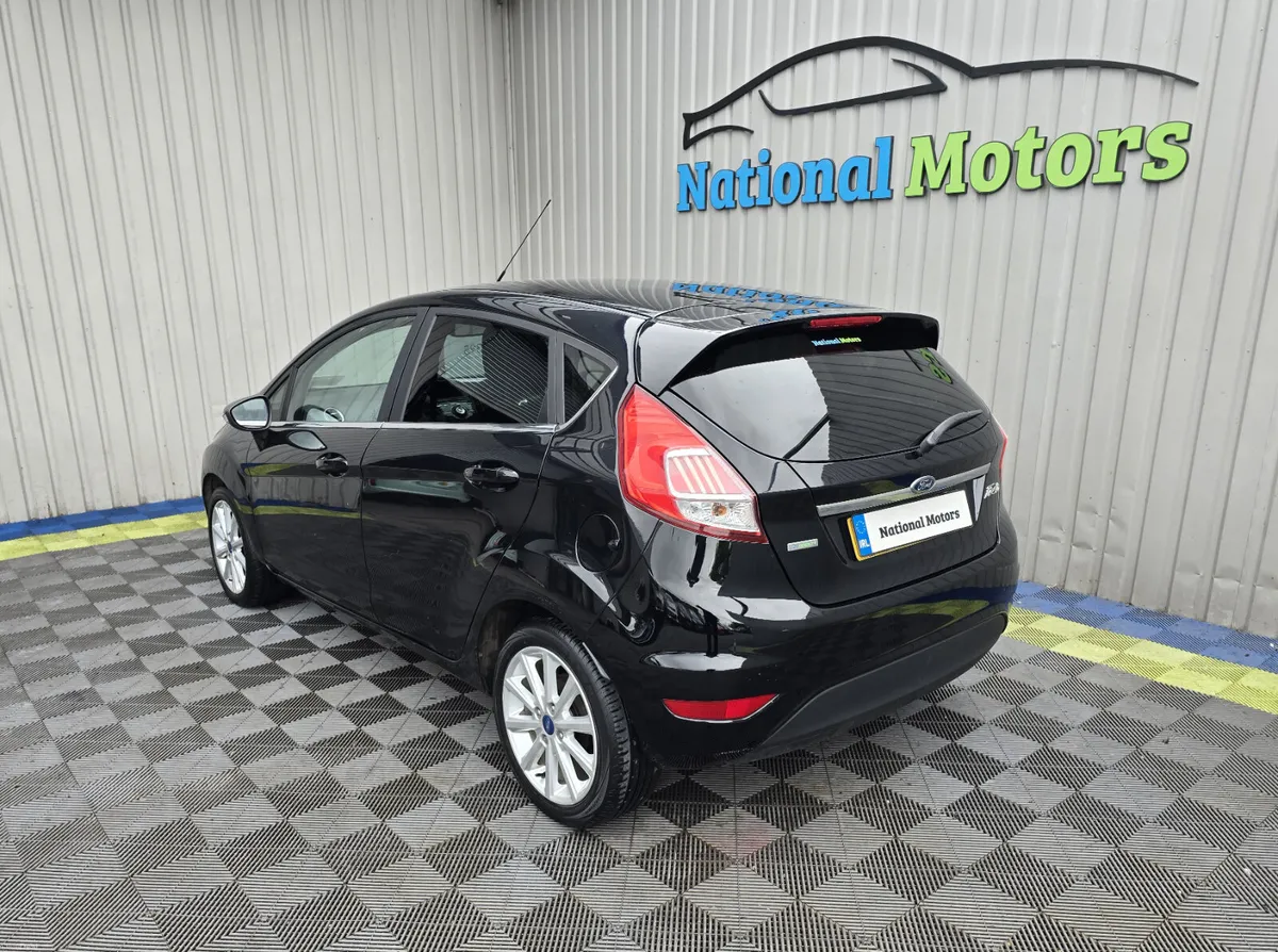 2016 Ford Fiesta TITANIUM 1.0 Petrol - Image 5
