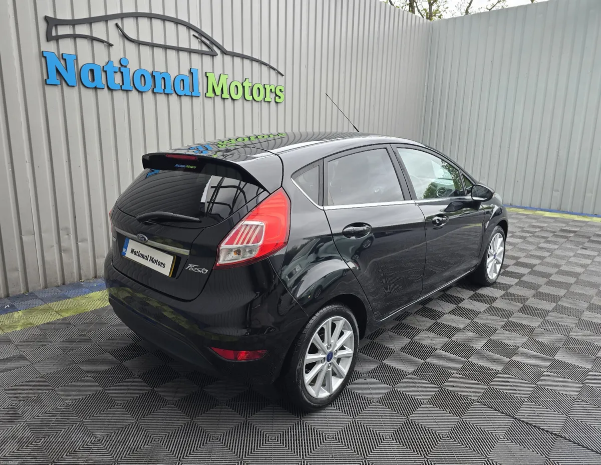 2016 Ford Fiesta TITANIUM 1.0 Petrol - Image 4