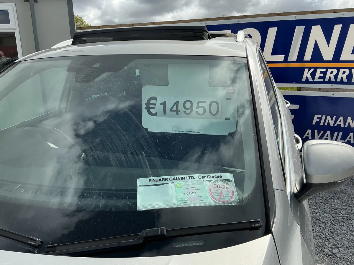 2017 VW TIGUAN 2.0 TDI PANORAMIC ROOF SPOTLESS - Image 4