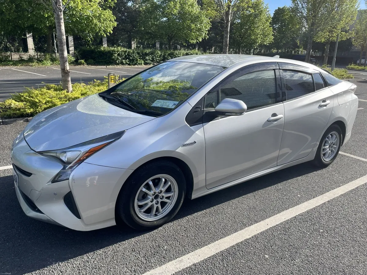 Toyota Prius Silver 1.8L Petrol Hybrid - Image 4