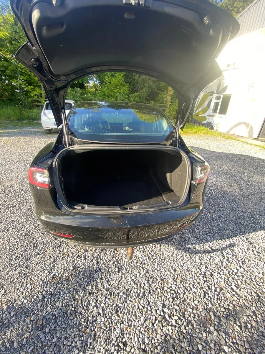Tesla Model 3 Standard Range Plus - Image 6