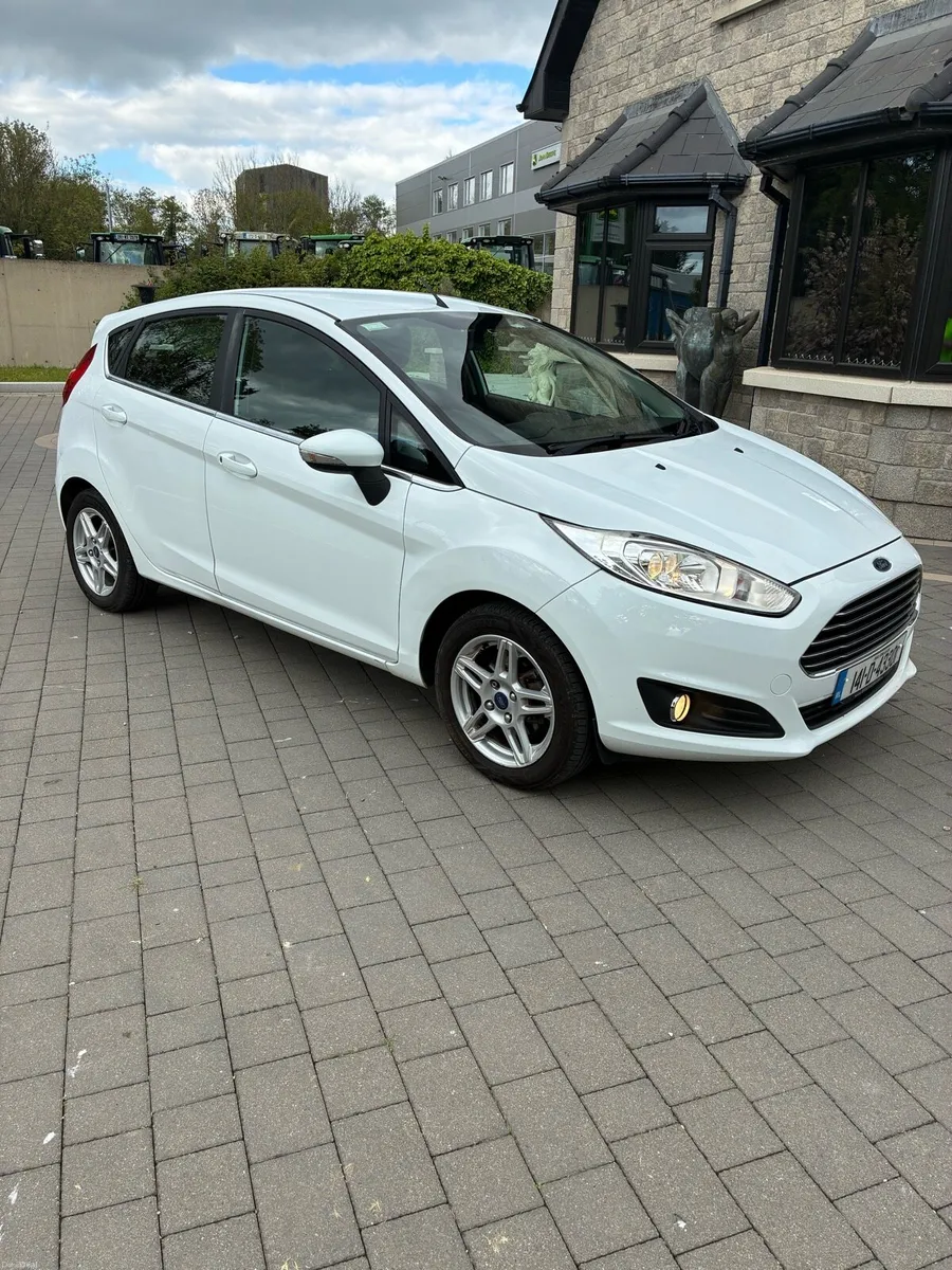Ford fiesta zetec *new nct* - Image 1