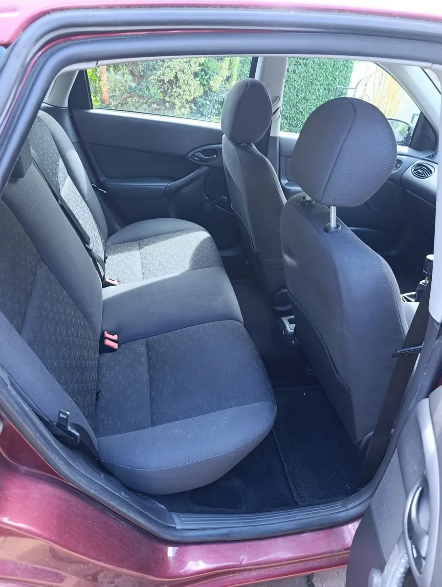 Ford Focus 2003 - Image 3