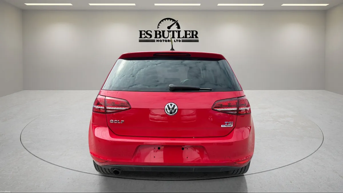 2017 VW Golf 1.2TSI AUTO ONLY 21,000KMS AS NEW - Image 4